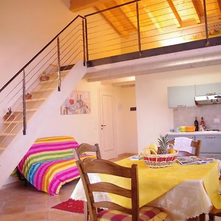 La Casa Del Mandorlo Farma