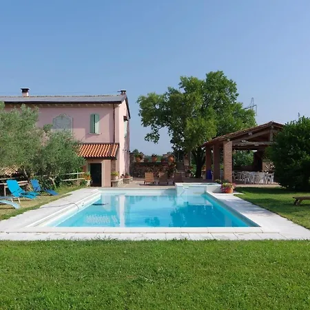 La Casa Del Mandorlo Farma