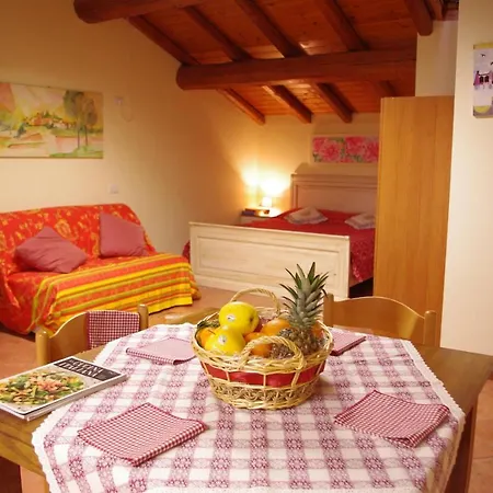 La Casa Del Mandorlo Farma *